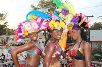 Carnaval national 2014 : Interventions salutaires de la Première Dame et assistance sanitaire médicale aux Gonaïves 