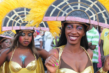 Carnaval national 2014 : Interventions salutaires de la Première Dame et assistance sanitaire médicale aux Gonaïves 