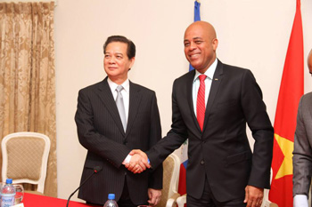 Coopération : Haïti et Vietnam signent un protocole d'Accord sur la coopération énergétique