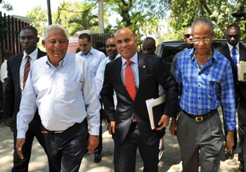 Formation et Emploi : Le président Martelly supporte des jeunes conducteurs et boulangers    