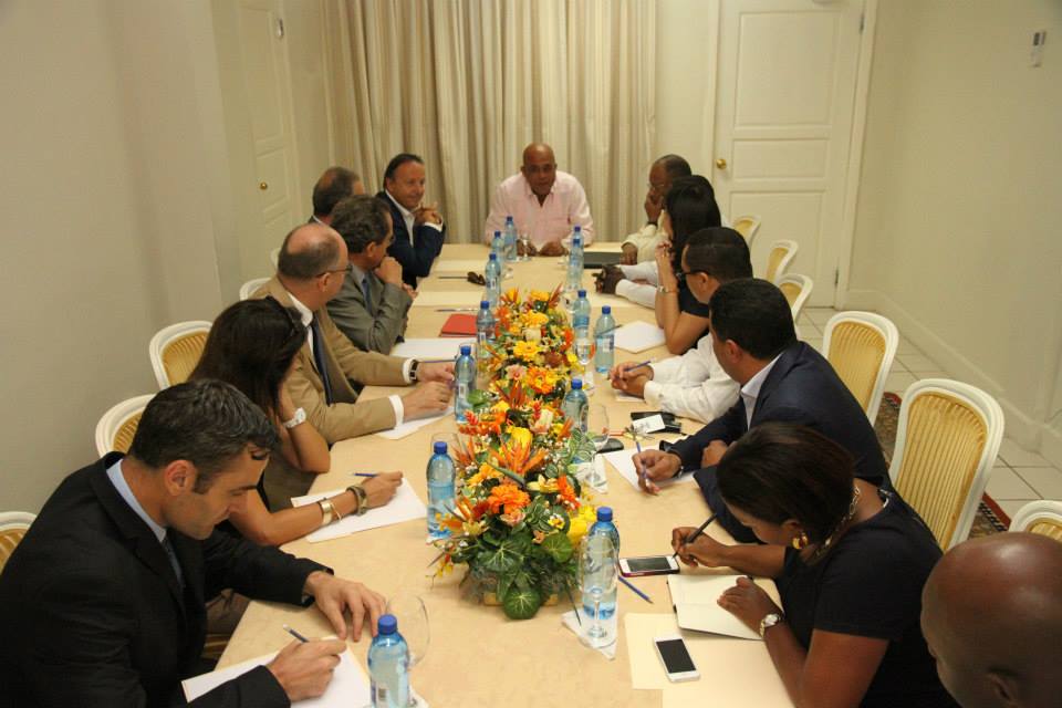 Le Président Martelly rencontre le Vice-président de la SFI Monsieur Jean-Philippe Prosper 