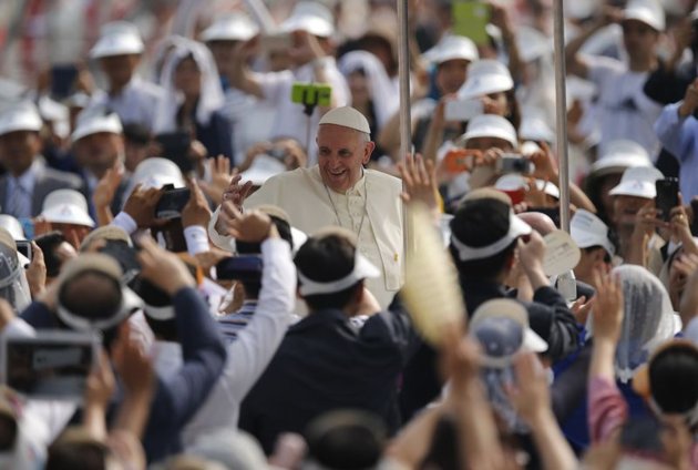Corée du Sud: Le pape François dénonce le creusement des inégalités