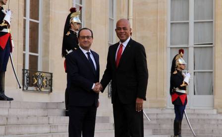 François Hollande exhorte Michel Martelly à trouver un compromis avec l’opposition favorable à la tenue d’élections