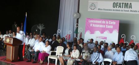 Le Président Martelly lance le Programme d’encadrement des marchands de textile à Pétion-ville
