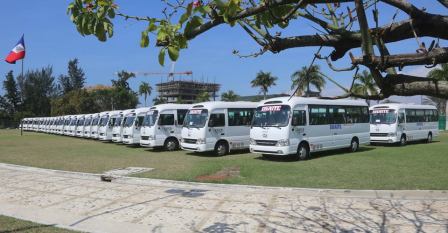 Cinquante nouveaux autobus scolaires pour Haïti 