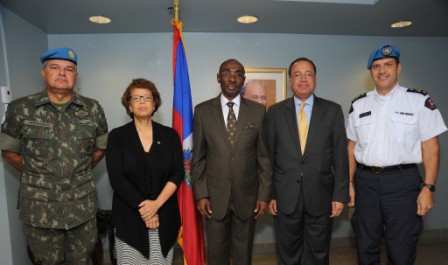 Le Premier Ministre Evans Paul rencontre la représentante du Secrétaire général de l’ONU, Sandra Honoré