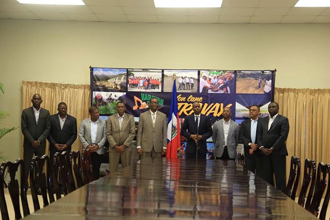 Le Président Jovenel Moïse veut agir sur la vie chère en rencontrant les importateurs de riz