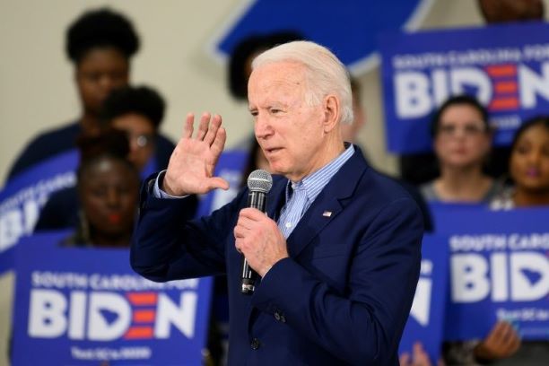 Primaires démocrates: Joe Biden se relance en remportant la Caroline du Sud